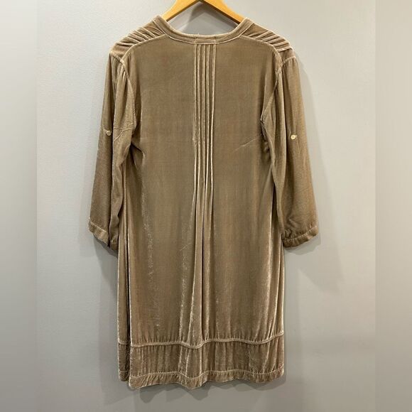 CP Shades Regina Velvet Tunic Top in Cream - Picture 8 of 8